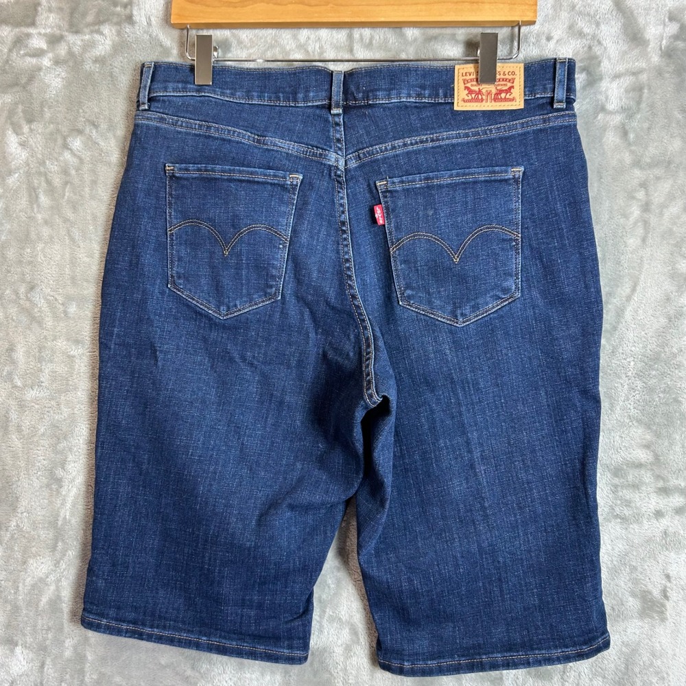 Levis Bermuda Shorts Womens 31 Dark Wash Blue Denim Stretch Mid Rise Casual - Picture 4 of 10